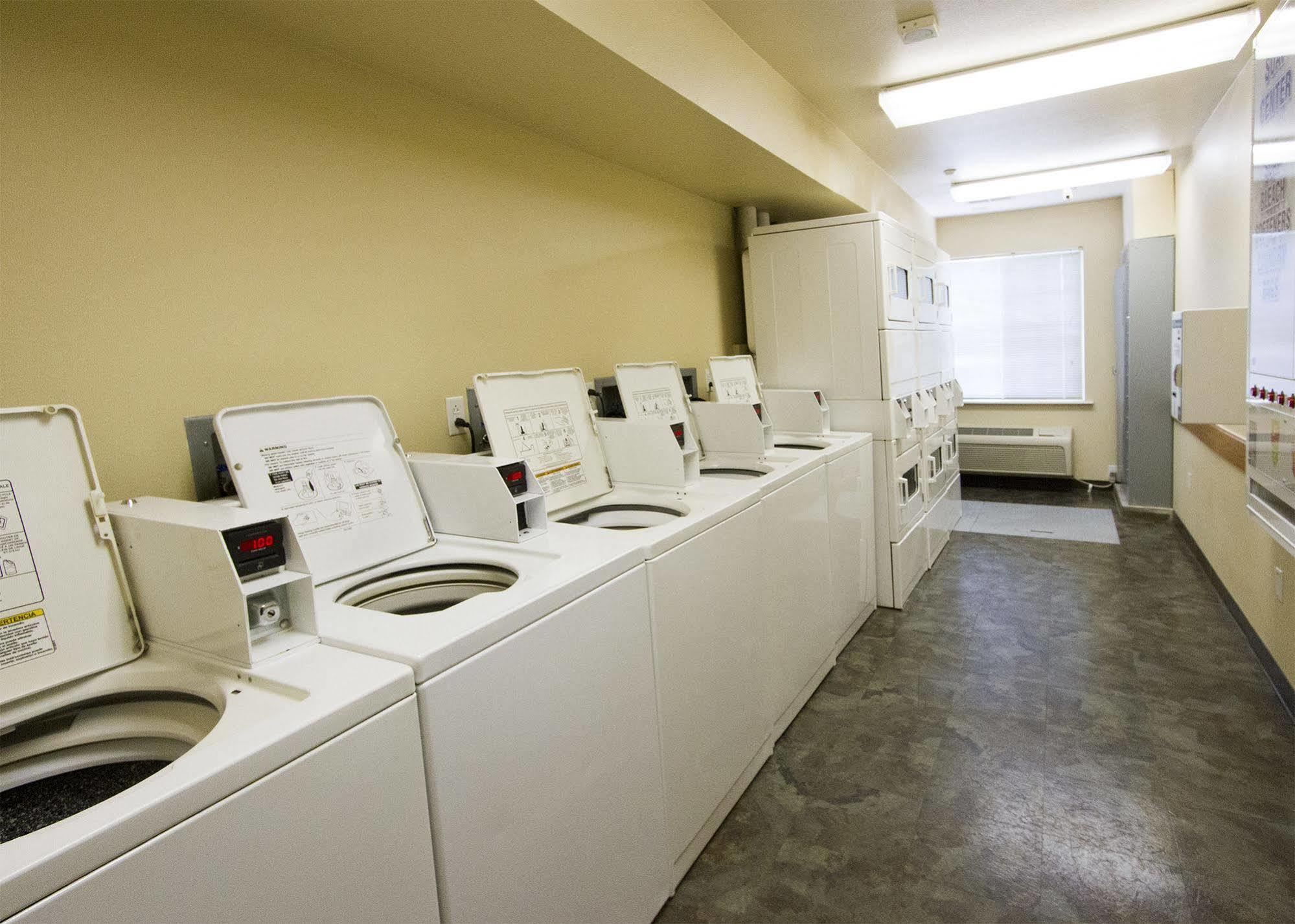 Woodspring Suites Huntsville/ Madison Bagian luar foto