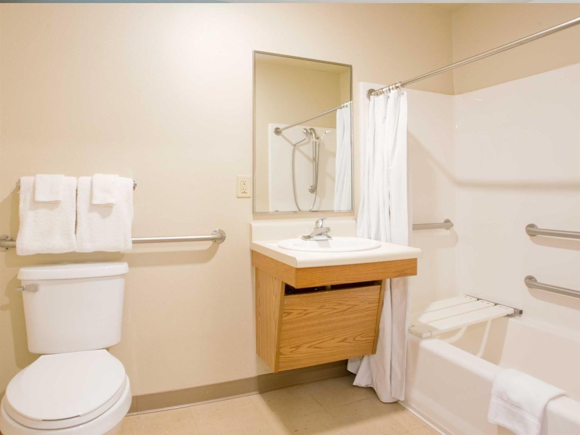 Woodspring Suites Huntsville/ Madison Bagian luar foto
