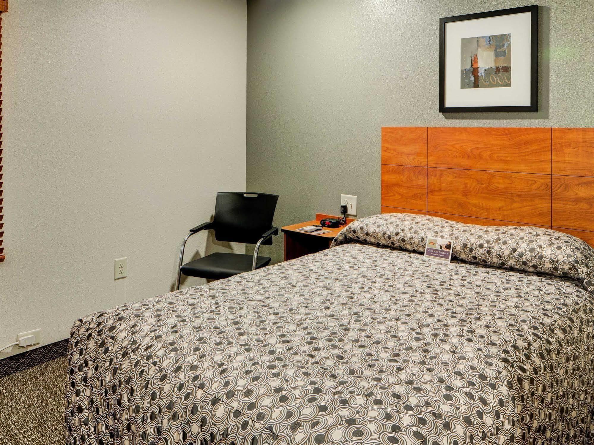 Woodspring Suites Huntsville/ Madison Bagian luar foto