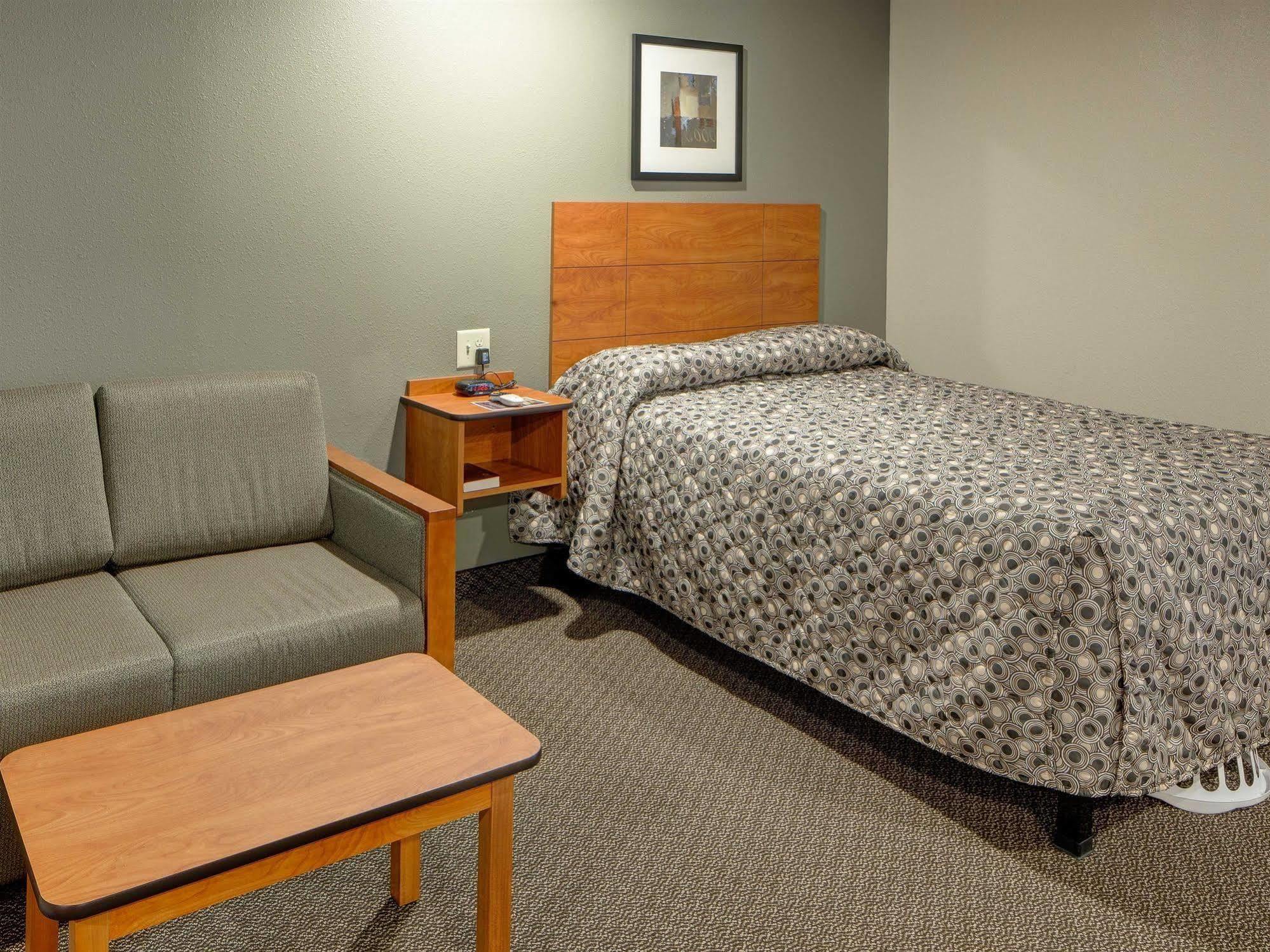 Woodspring Suites Huntsville/ Madison Bagian luar foto